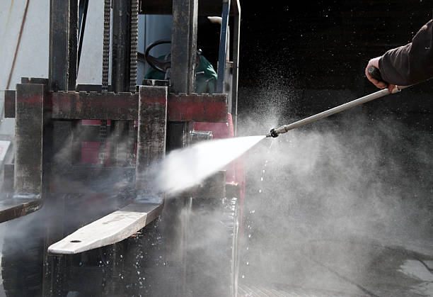 Best Concrete Pressure Washing  in Oak Grove, MO